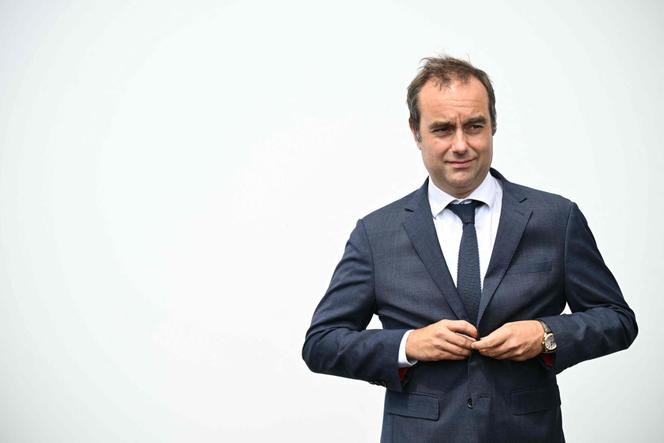 Sébastien Lecornu lors du Salon du Bourget, à l’aéroport du Bourget, le 17 juin 2025.