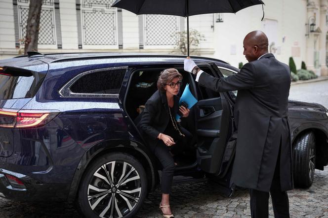 La ministre de la culture démissionaire, Rachida Dati, le 10 septembre 2025, devant le ministère de l’intérieur, à Paris. 