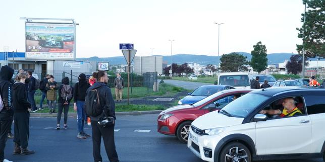 En direct, mouvement du 10 septembre : suivez la mobilisation Bloquons tout, les premières actions matinales en cours partout en France