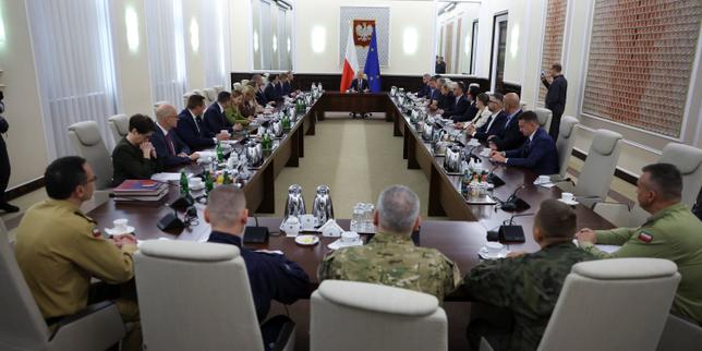En direct, guerre en Ukraine : après l’interception de drones russes, la Pologne demande à l’OTAN d’activer l’article 4, qui prévoit des consultations entre alliés en cas de menace