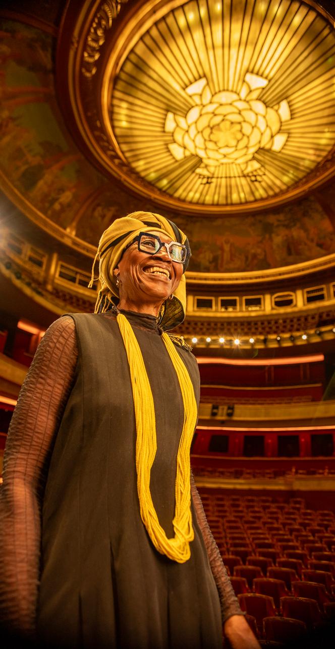Germaine Acogny, au Théâtre des Champs-Elysées, à Paris, en mars 2025.