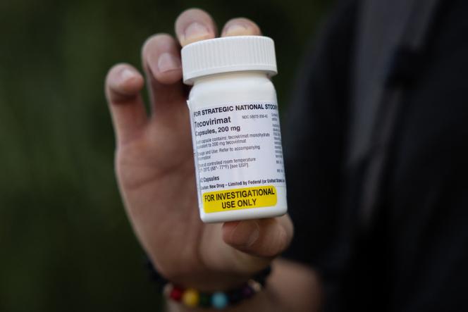 Un flacon de Tecovirimat, utilisé pour le traitement de la mpox, à New York, le 19 juillet 2022.