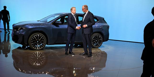 Voiture électrique : le lobbying des constructeurs européens pour la prolongation du moteur thermique