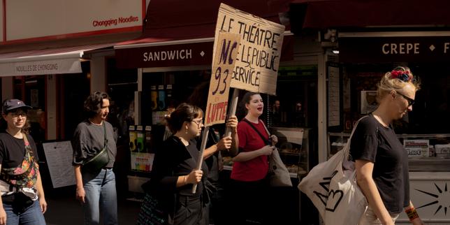 En direct, mouvement du 10 septembre : « A Paris, les forces de l’ordre sont intervenues très vite et très fort pour débloquer les dépôts de bus ou les portes du périphérique »