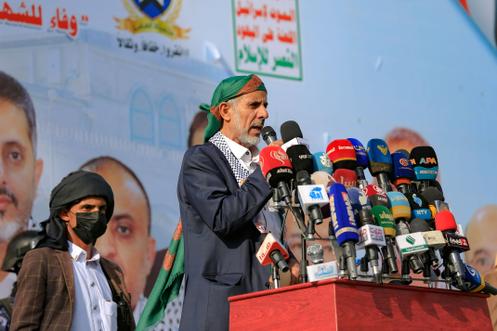 Mohammed Miftah, le chef par intérim du gouvernement houthiste, lors de la manifestation en solidarité avec le peuple palestinien, à Sanaa (Yémen), le 12 septembre 2025.