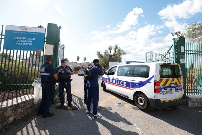Devant le lycée horticole d’Antibes (Alpes-Maritimes), le 10 septembre 2025. 