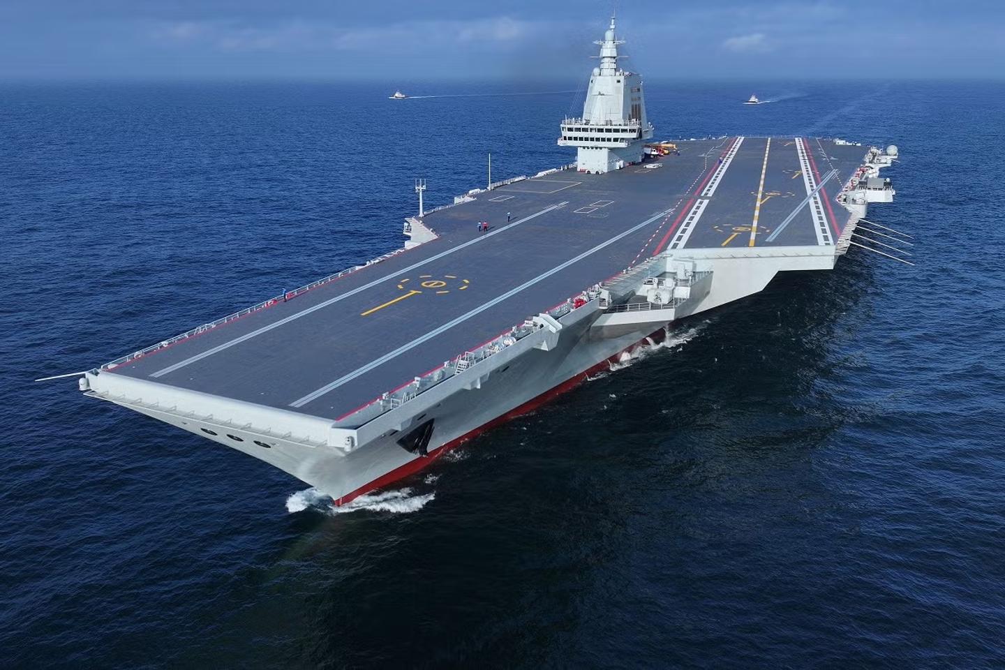 China sends its latest aircraft carrier through the Taiwan Strait