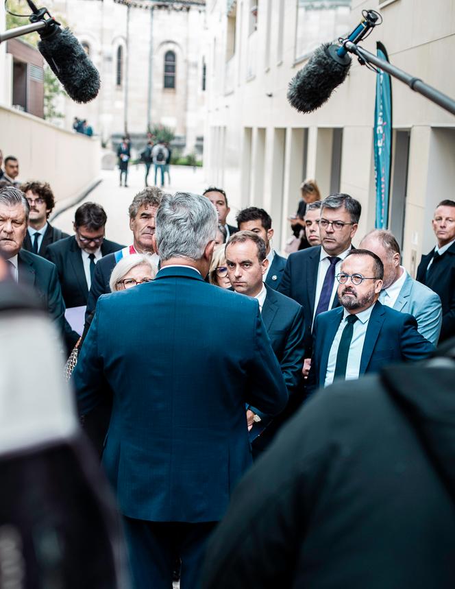Le premier ministre, Sébastien Lecornu, au centre de santé départemental, à Mâcon, le 13 septembre 2025.