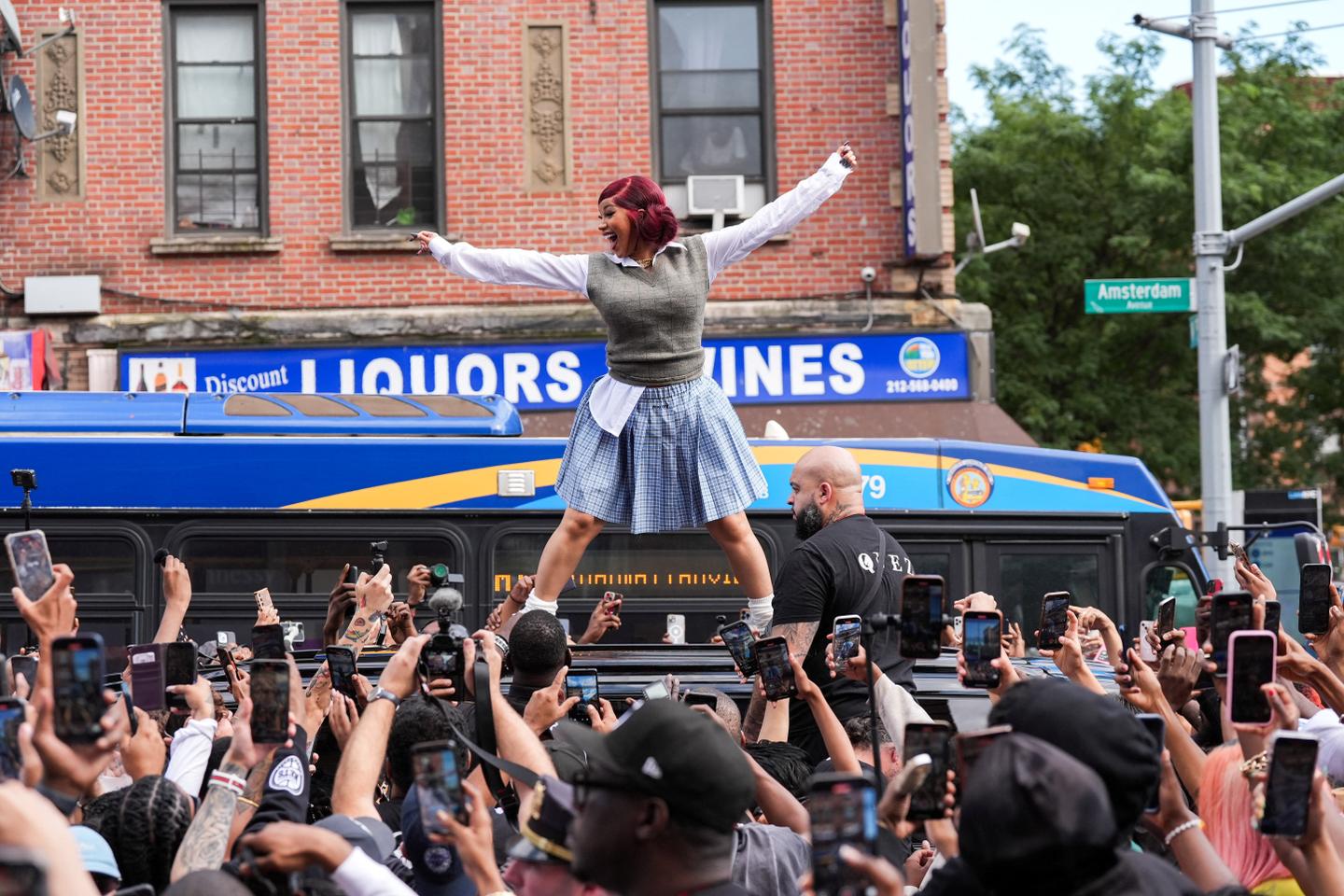 Rapper Cardi B crushes the competition with 'Am I The Drama?'