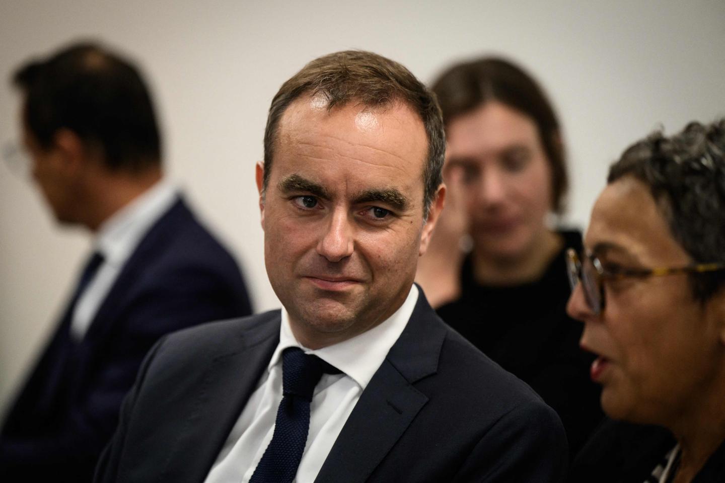 French PM scraps proposal to cut two public holidays