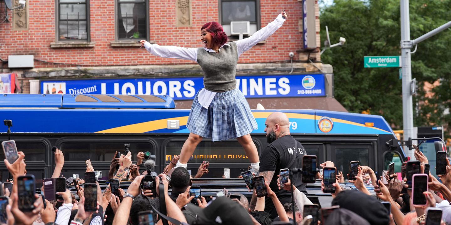 Rapper Cardi B crushes the competition with 'Am I The Drama?'
