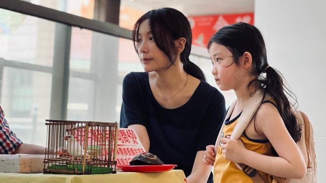 Shu-Fen (Janel Tsai) et I-Jing (Nina Ye) dans « Left-Handed Girl. Une famille à Taïwan », de Shih-Ching Tsou.