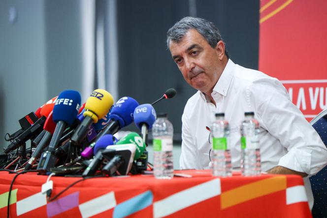 Le directeur de la Vuelta d’Espagne, Javier Guillén, donne une conférence de presse à Madrid, le 15 septembre 2025.