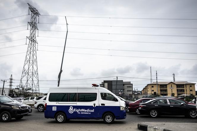 Une ambulance de la société EightMedical, à Lagos, au Nigeria, le 8 septembre 2025.