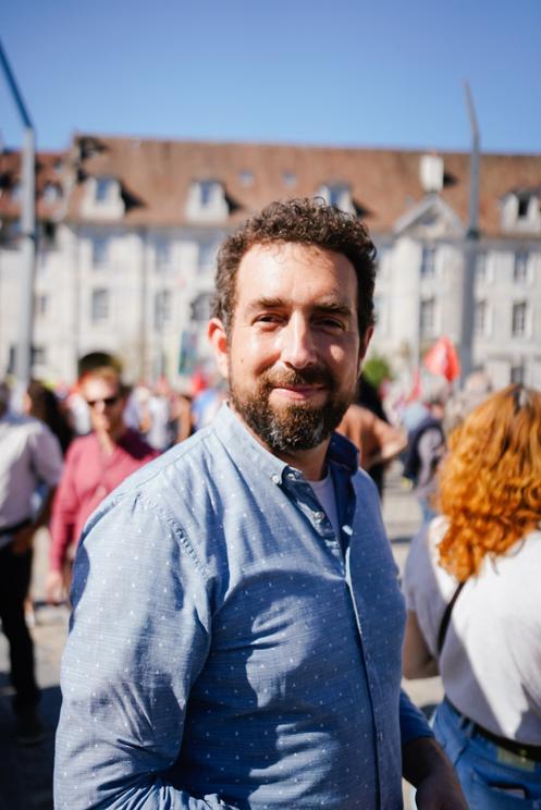Yaël lors de la manifestation du 18 septembre 2025, à Besançon.