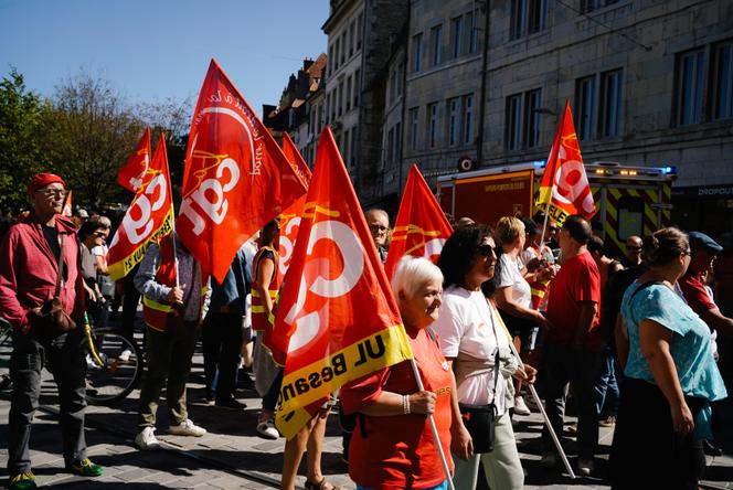 Lors de la manifestation, place de la Révolution, à Besançon, le 18 septembre 2025.
