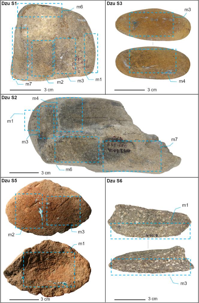 Galets trouvés dans les années 2000, dans la grotte de Dzudzuana, au pied des montagnes du Caucase, en Géorgie. Les lignes bleues en pointillé indiquent les positions des moules analysés, à partir desquels des microrésidus ont été extraits.