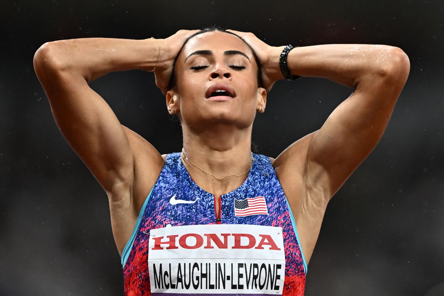 Sydney McLaughlin-Levrone rÃ©ussit sa reconversion sur le 400Â m plat et devient la deuxiÃ¨me...