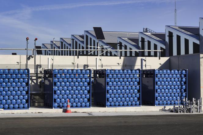 Dans l’usine d’hydrogène de l’entreprise HDF Energy qui produit des piles à combustible de forte puissance, dans la zone industrielle de Blanquefort (Gironde), le 15 janvier 2025.