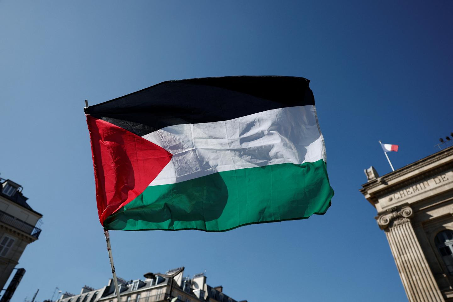 French mayors to fly Palestinian flags for UN recognition despite government orders
