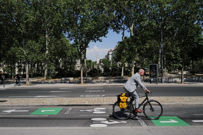 Piste cyclable à Lyon (Rhône-Alpes), le 2 juin 2023.