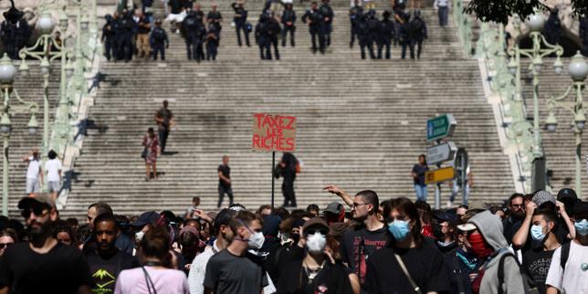 'On the Zucman tax, France is mired in a hysterical debate'
