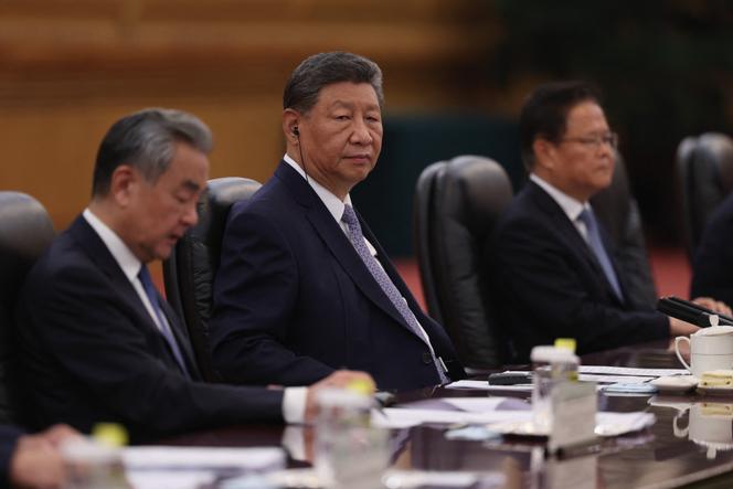 Le président chinois, Xi Jinping, au début d’une réunion bilatérale avec le président de la République du Congo, Denis Sassou Nguesso, à Pékin, le 4 septembre 2025.