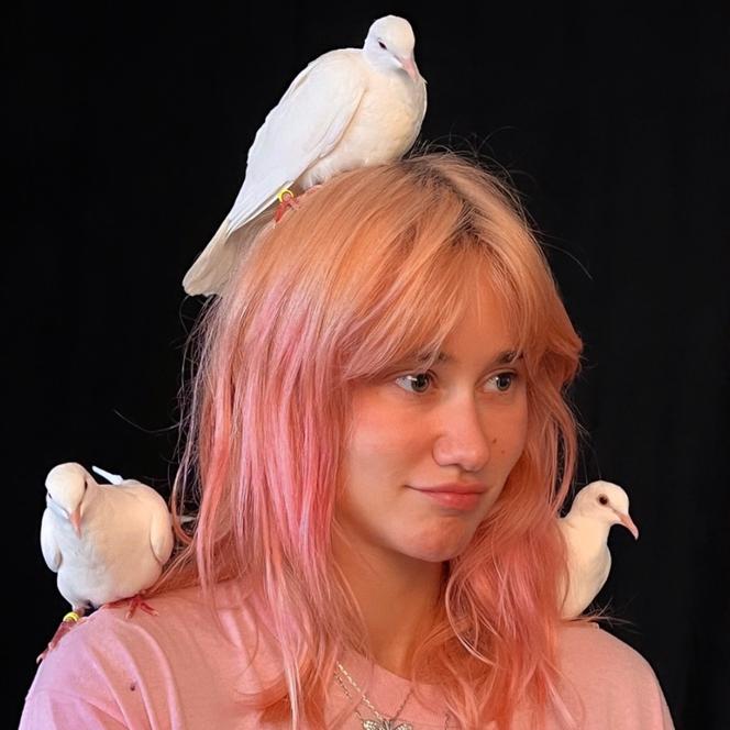 Alice Moitié, photographe, réalisatrice et podcasteuse, à Paris en 2023.