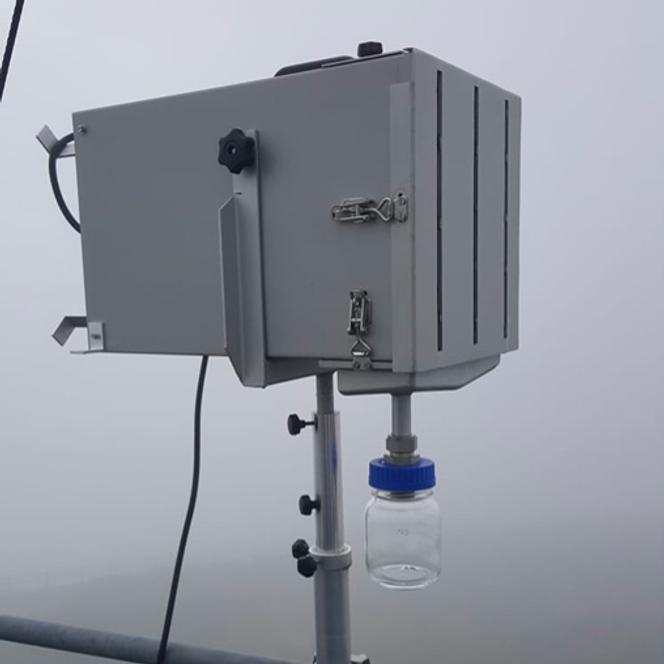 Coletor instalado no telhado do Observatório Global de Física de Clermont-Ferrand.