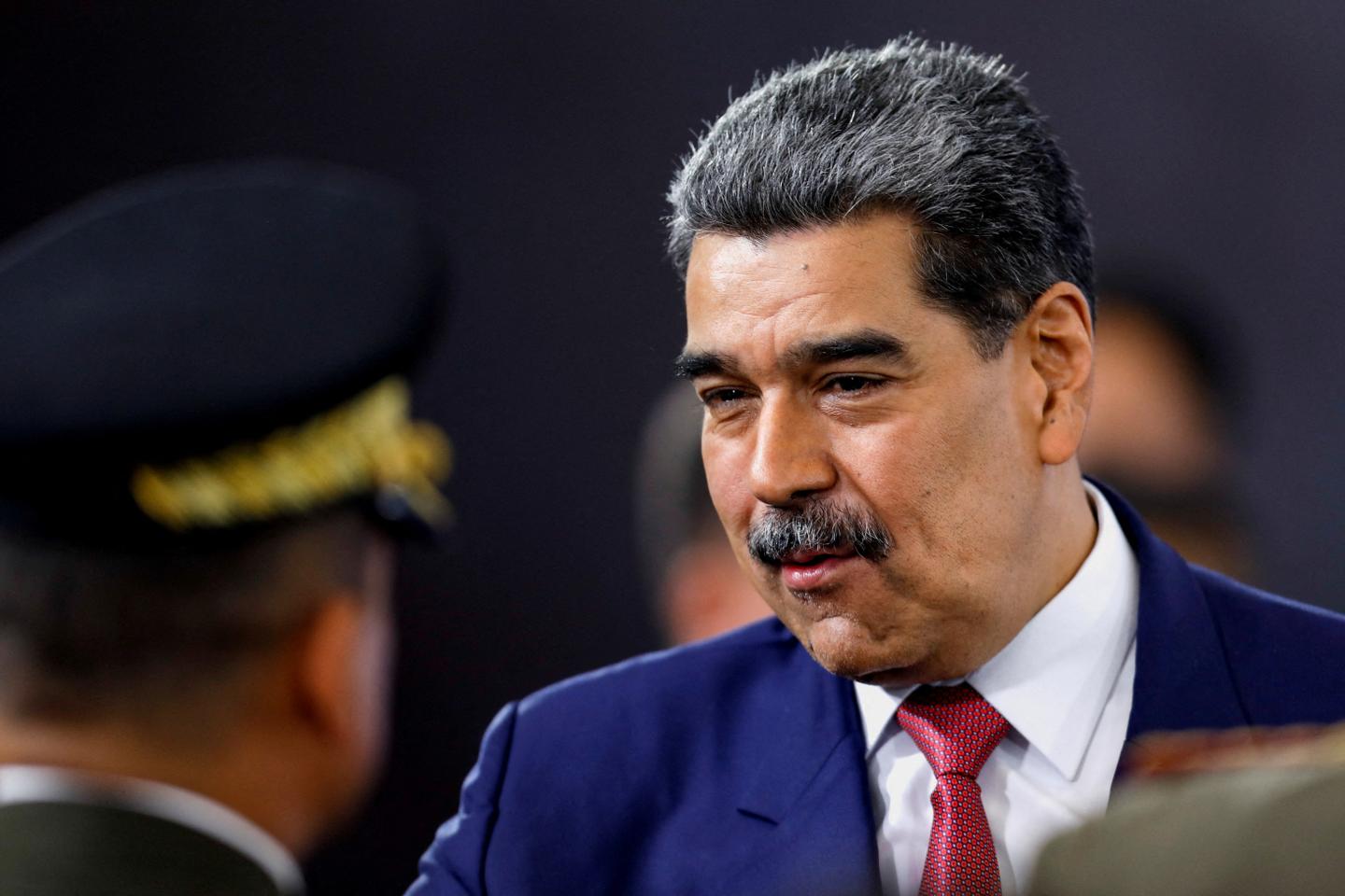 Trump threatens Venezuela with 'incalculable' consequences if it doesn't take back migrants