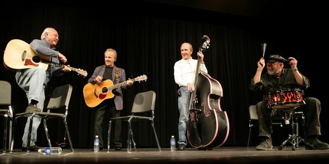 Sonny Curtis, le chanteur et guitariste ancien membre des Crickets, est mort à 88 ans