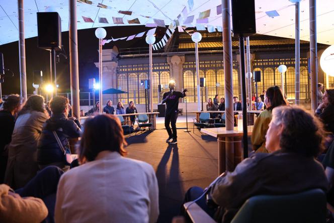 Donel Jack’sman, sur le parvis du « Monde », à Paris, le 20 septembre 2025.