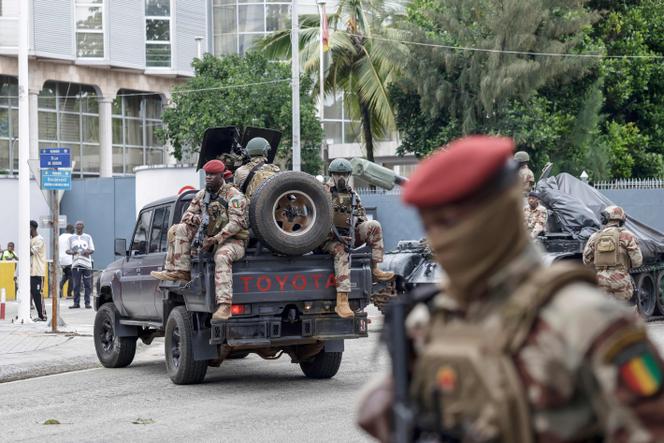 Des soldats déployés à Conakry, en Guinée, le 21 septembre 2025.