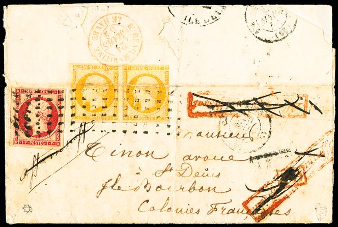 Lettre affranchie d’un 1 franc carmin et d’une paire de 10 centimes bistre, oblitérés de gros points sur lettre de Paris du 20 mars 1854 pour Saint-Denis (La Réunion), mise à prix à 4 000 euros.