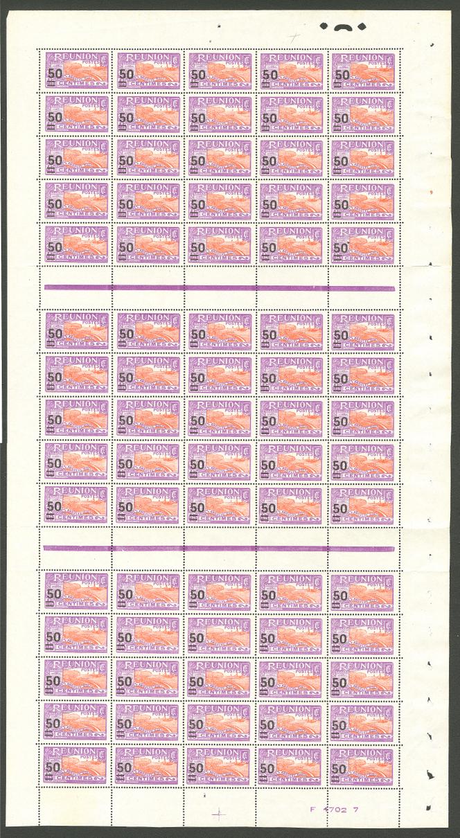 Feuille complète de 75 exemplaires du 50 centimes surchargé sur 45 centimes violet et orange de La Réunion. Prix de départ : 16 000 euros.