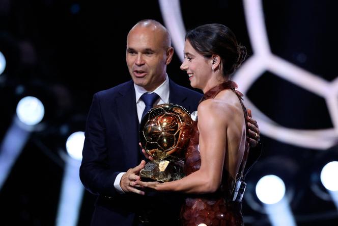 Andrés Iniesta et Aitana Bonmati, à Paris, le 22 septembre 2025. 
