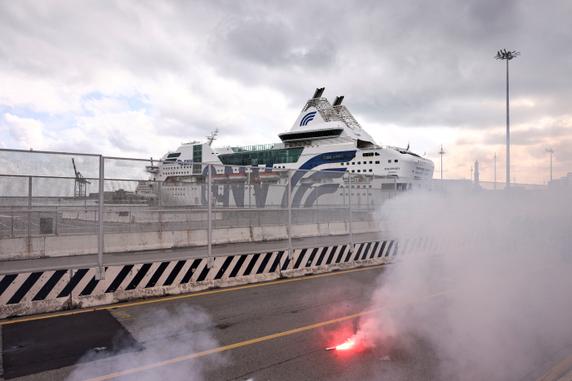 During the demonstrations in solidarity with Gaza in front of the port of Genoa, Italy, on September 22, 2025.