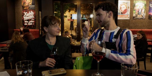 « Kontinental ’25 » : en Roumanie, les tourments d’une huissière déboussolée