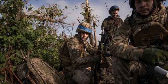 Avec son documentaire « A 2 000 mètres d’Andriïvka », Mstyslav Chernov nous plonge en immersion au cœur des combats entre Russes et Ukrainiens