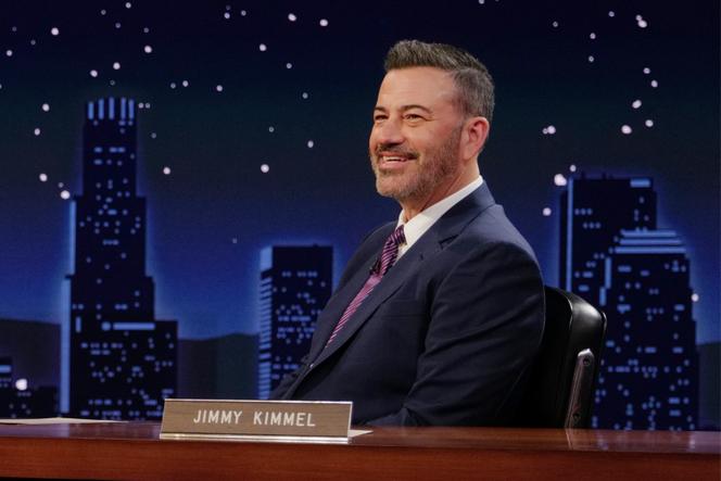 Cette image diffusée par la chaîne américaine ABC montre l’humoriste Jimmy Kimmel sur le plateau de « Jimmy Kimmel Live ! », le 3 septembre 2025.