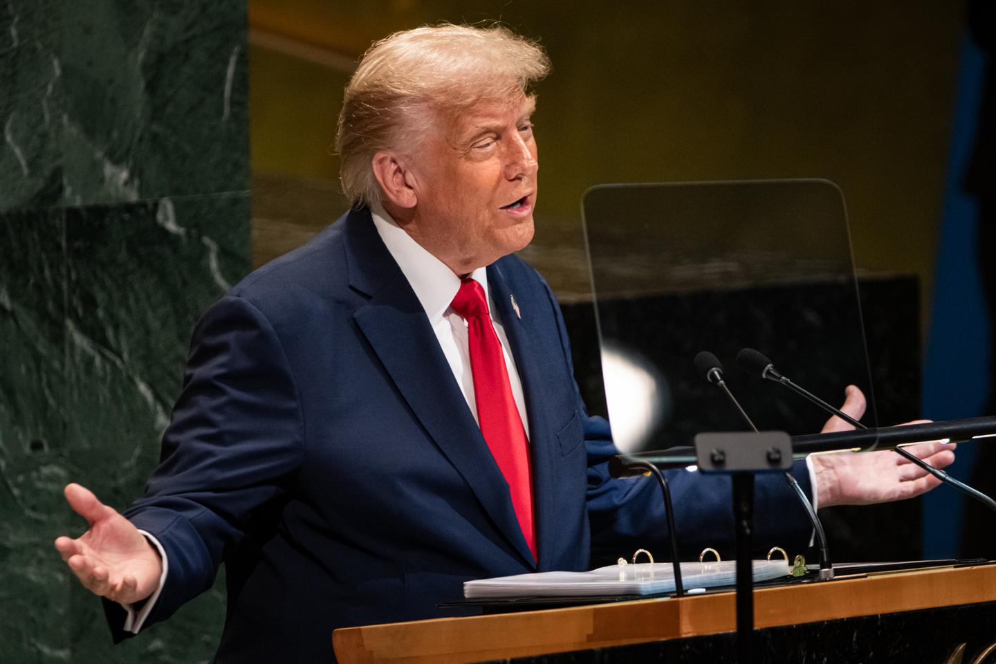 Trump demands probe into UN 'triple sabotage' after escalator, teleprompter and sound system malfunctions