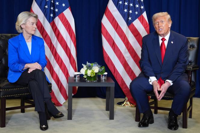 La présidente de la  Commission européenne, Ursula von der Leyen, et le président américain, Donald Trump, à New York, le 23 septembre 2025.