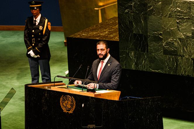 Le président syrien, Ahmed Al-Charaa, au siège de l’ONU, à New York, le 24 septembre 2025.