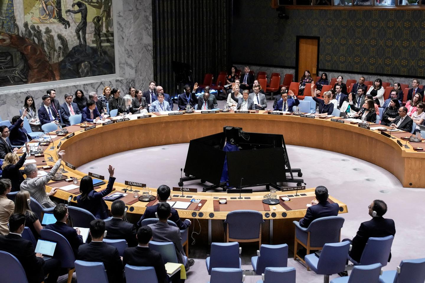 UN Security Council rejects Russia and China's last-ditch effort to delay sanctions on Iran