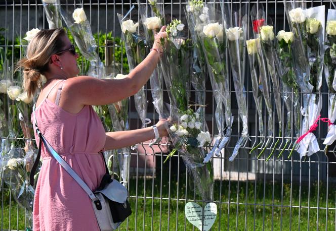 Devant le collège Françoise-Dolto, à Nogent (Haute-Marne), après l’agression mortelle d’une surveillante, le 13 juin 2025.
