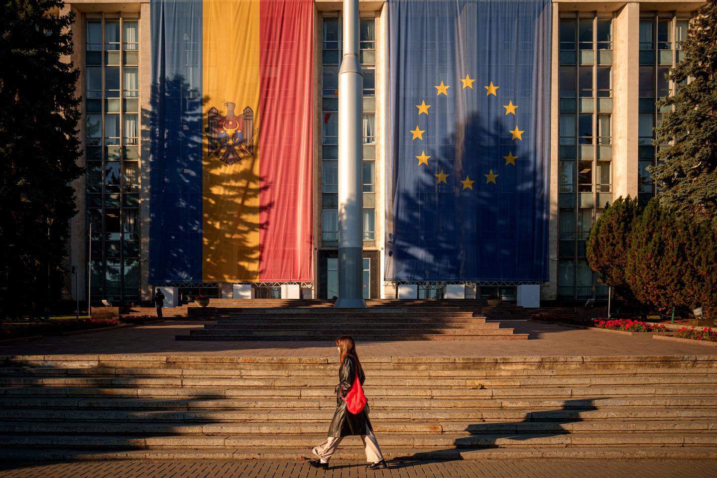 Russia stokes fear ahead of Moldova elections, claiming NATO invasion is imminent