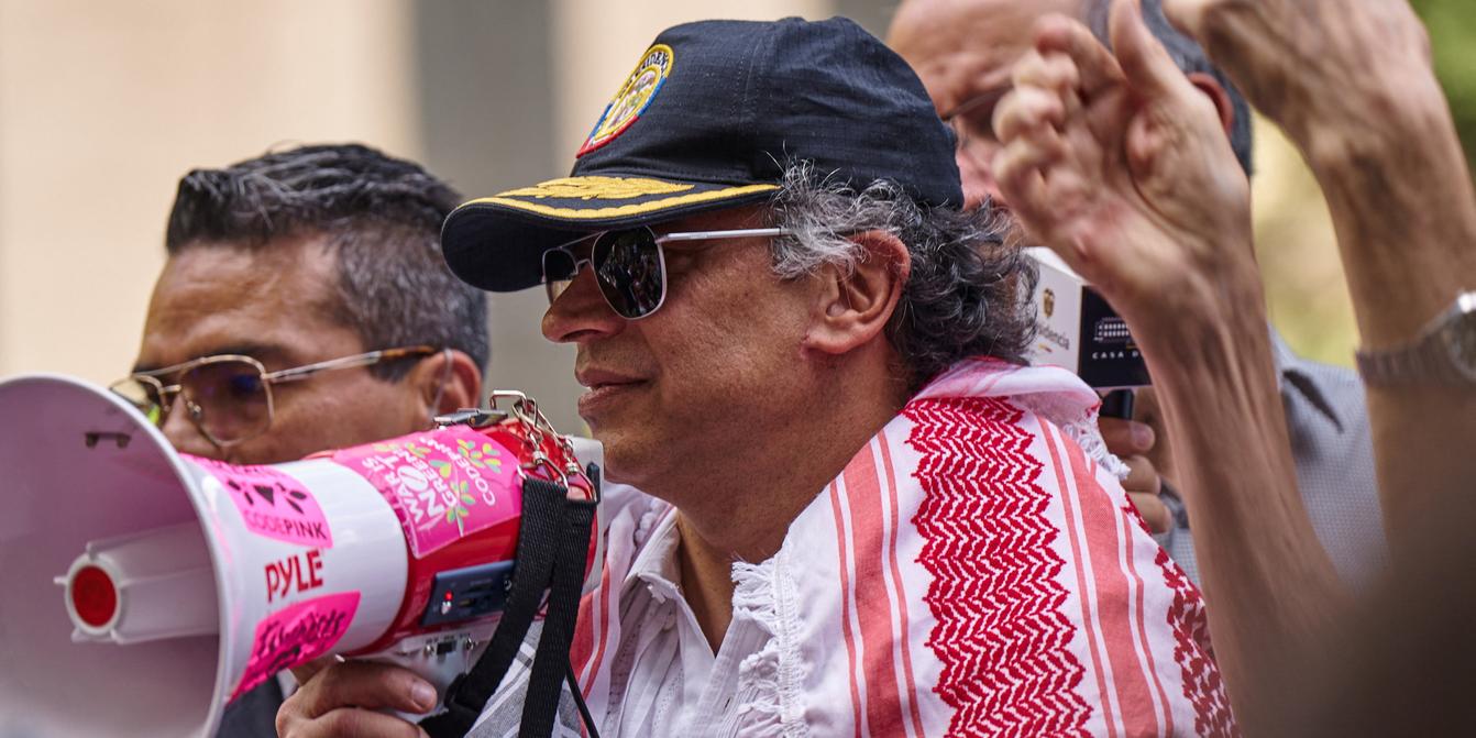 US revokes Colombian president visa