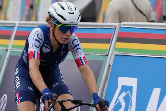La Française Pauline Ferrand-Prévot lors de la course en ligne des championnats du monde de cyclisme sur route, à Kigali, au Rwanda, le 27 septembre 2025.
