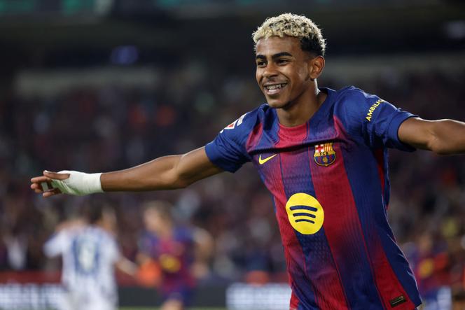 Le Barcelonais Lamine Yamal, lors du match de Liga opposant son équipe à la Real Sociedad, au stade olympique Lluis-Companys, à Barcelone, le 28 septembre 2025.