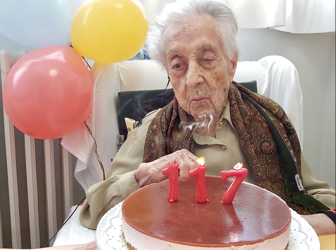 Maria Branyas Morera est devenue la personne vivante la plus âgée au monde le 17 janvier 2023, après le décès de Lucile Randon, une religieuse française de 118 ans. 